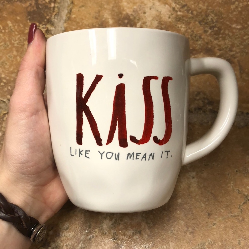 Rae Dunn “Kiss Like You Mean It” mug